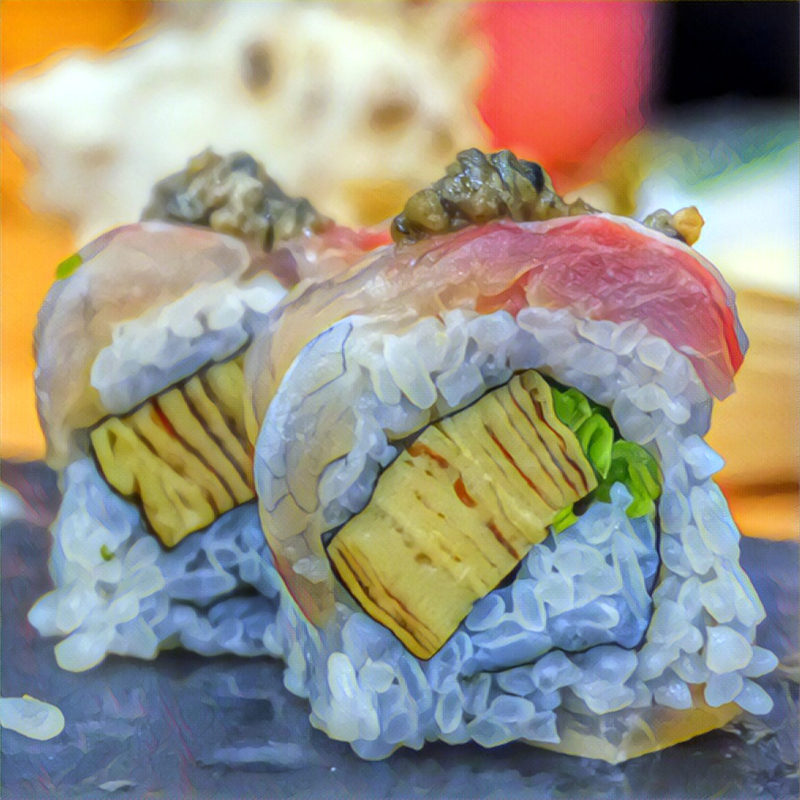 Sushi uramaki with Japanese omelette (tamagoyaki)